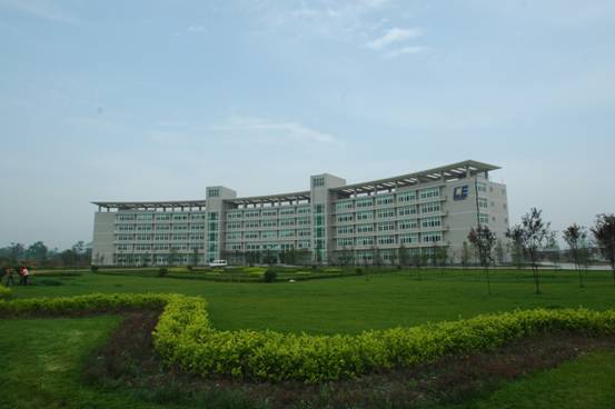 中科院成都光電研究所與成都奧邁科技簽訂去離子水機(jī)合作協(xié)議！